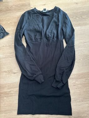 Revamped Black Long-Sleeve Ribbed Bodycon Dress